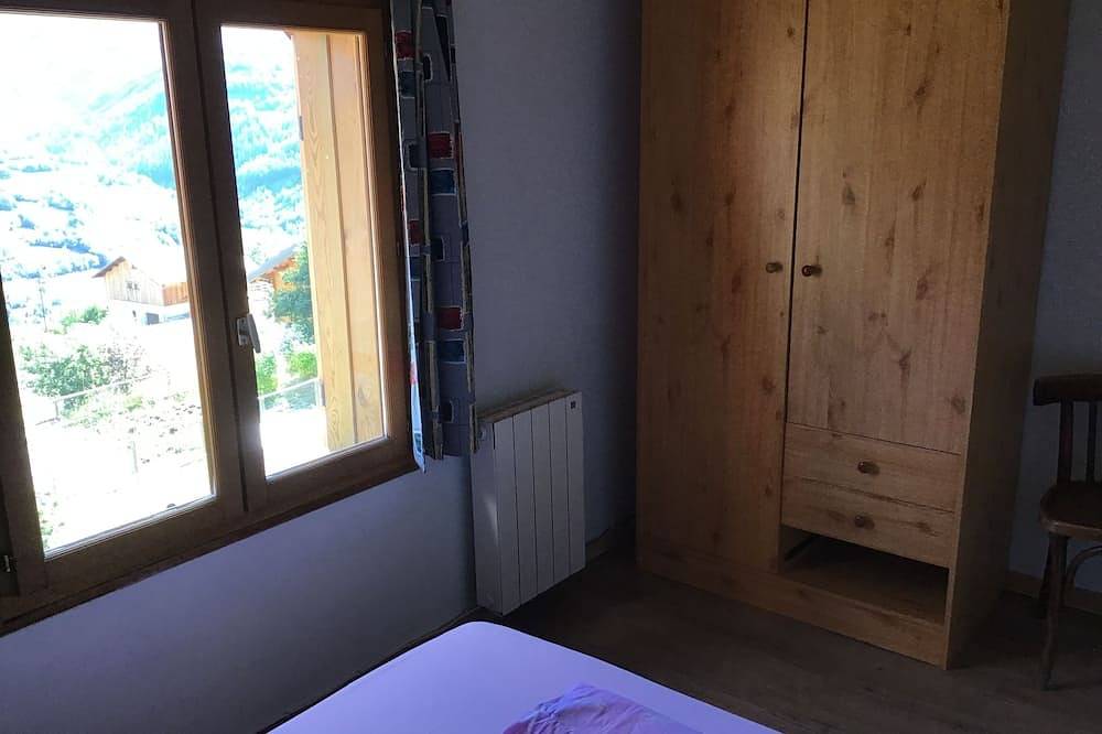 Chalet zomer-winter op de hellingen van La Foux d'Allos, Mercantour uitzicht in Allos, Castellane en omgeving