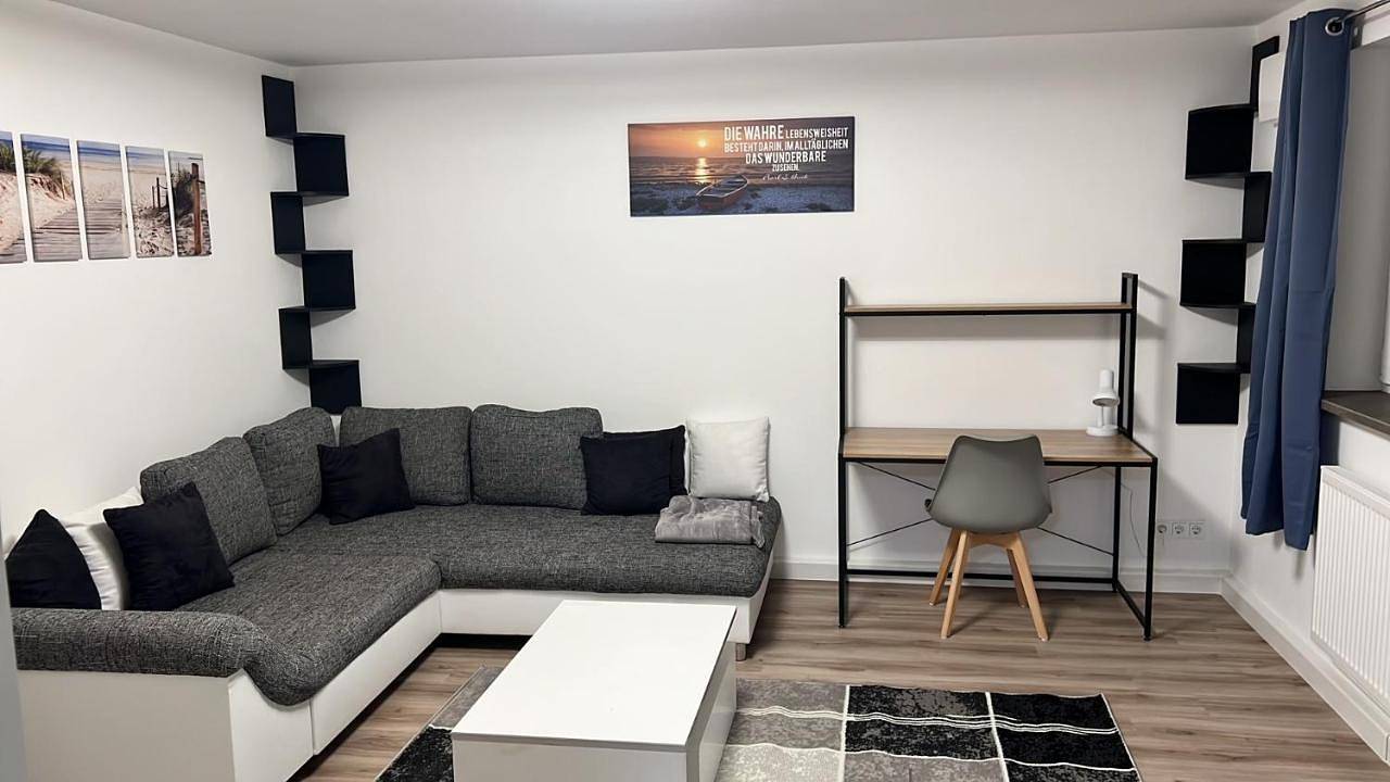 Ganze Wohnung, Two-Bedroom Apartment in Obernburg am Main, Main-Odenwald
