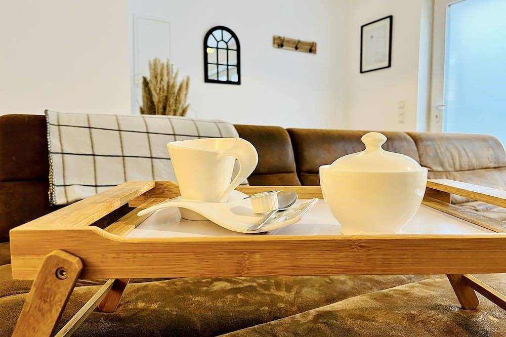 Ganze Wohnung, Stylische Fewo in einer Neubauvilla 76qm+Terrasse in Montabaur, Lahn-Taunus