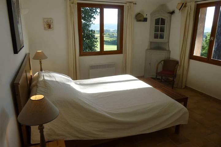 Location de vacances pour 8 personnes, avec jardin et terrasse à Forcalquier - 2