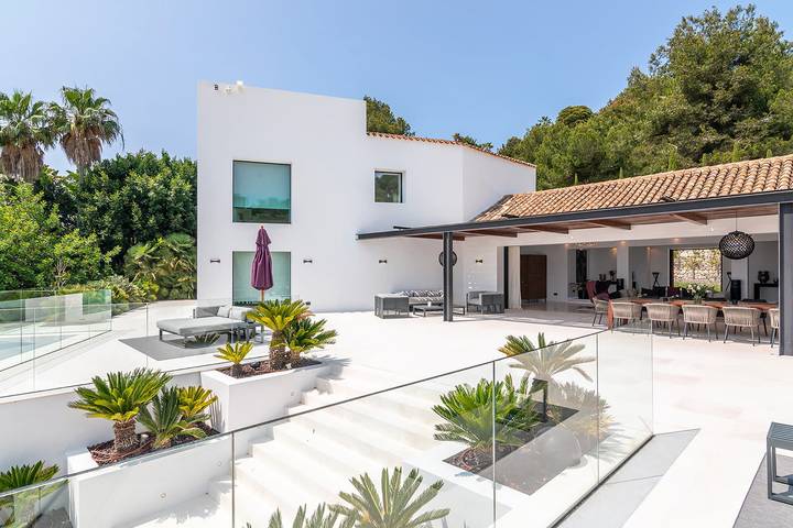 Villa für 8 Personen, mit Terrasse und Whirlpool sowie Garten auf Ibiza - 3
