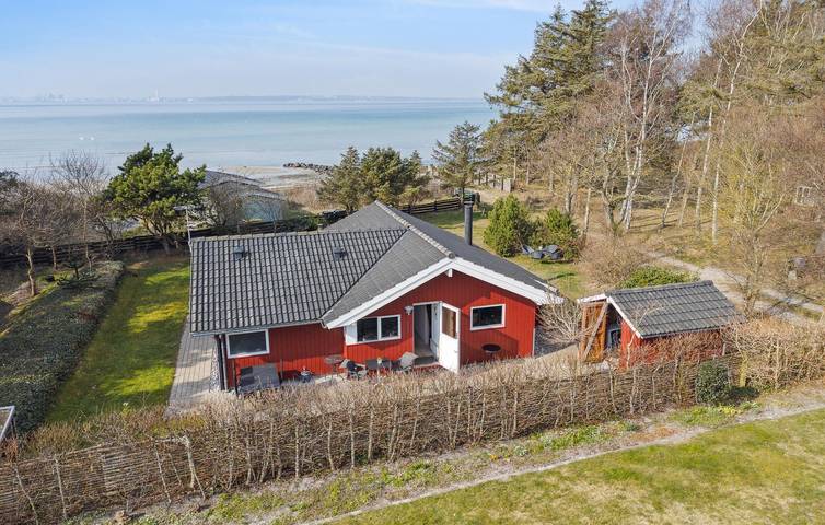 Feriehus for 6 personer, med terrasse og have, husdyr tilladt - 1