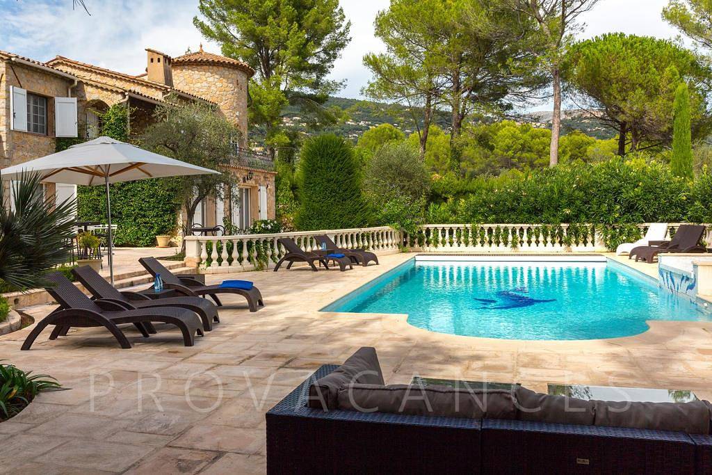 Beautiful Provencal holiday house with pool in Peymeinade in Peymeinade, Region de Cannes