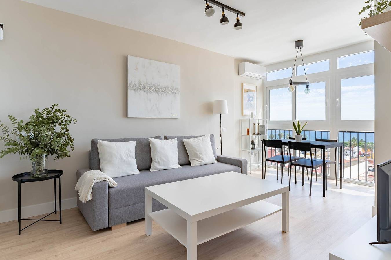 Appartement entier, Apartamento con vista en Málaga in Playa del Palo, Malaga