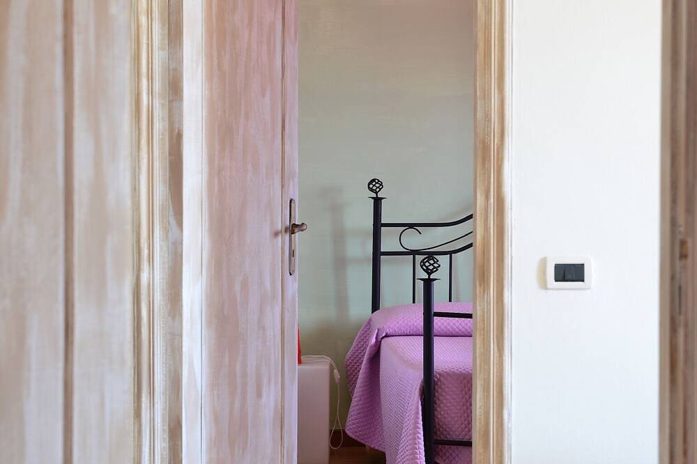 Apartment in einer freistehenden Villa für bis zu 7 Personen, ideal für Familien in Taranto, Golf von Tarent