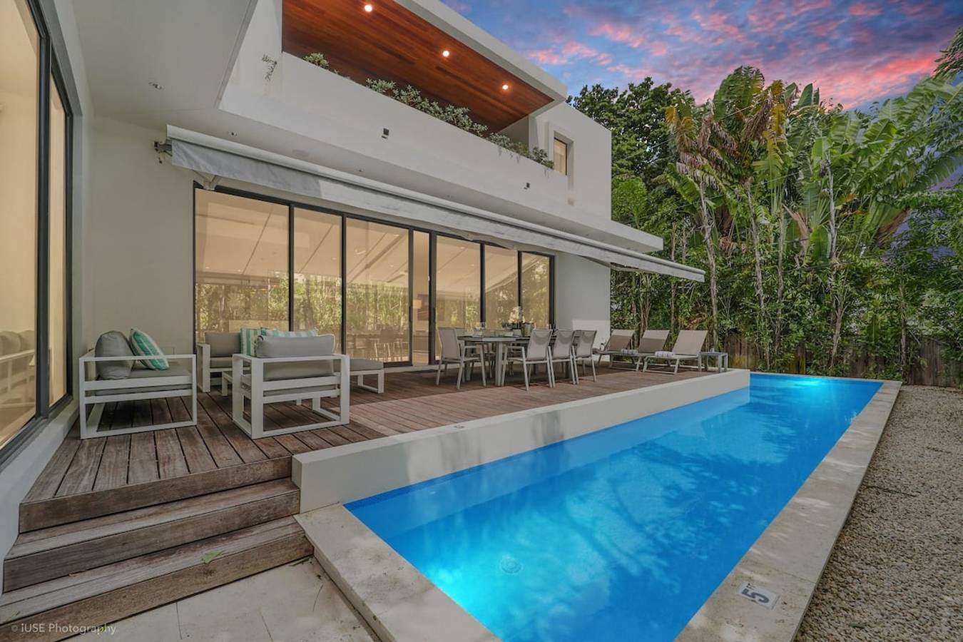 Modern Villa with Pool  and Tranquil Ambiance in North Bay Village, Florida