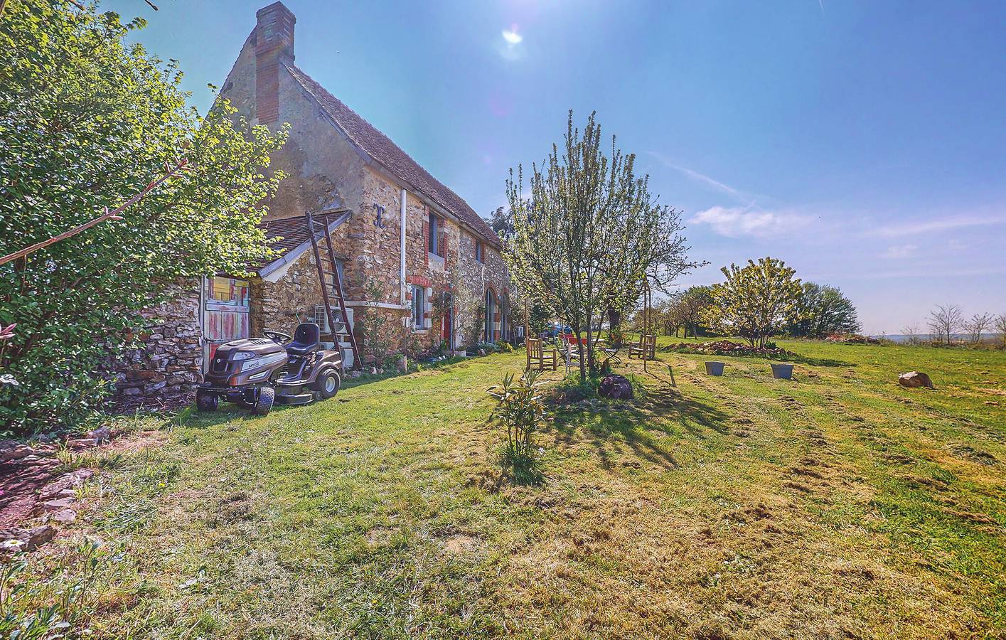 Appartement de jardin confortable près de la rivière L'Huisne in Villaines-la-Gonais, Sarthe