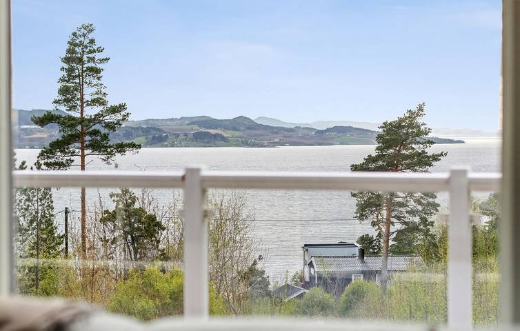 Ferienhaus für 8 Personen mit Garten in Levanger