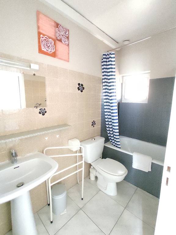 Gîte pour 2 personnes, avec jardin dans Office De Tourisme De La Roche Posay - 4