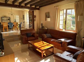 Gîte pour 9 personnes, avec jardin et terrasse à Notre-Dame-de-Sanilhac