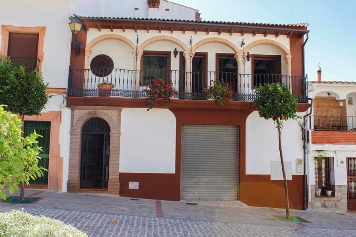 Casa rural para 9 personas, con balcón y piscina para niños además de piscina y vistas en Montecorto - 2
