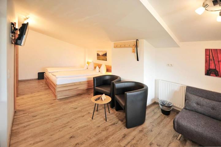BnB für 2 Personen, mit Terrasse, mit Haustier in Lermoos - 2
