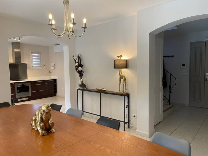 Villa con piscina privada en el golf, Wi-Fi y aire acondicionado in Mallemort, Region de Arles