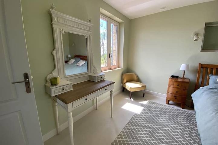 Location de vacances pour 6 personnes, avec piscine ainsi que jardin et jacuzzi à Paulhiac - 2