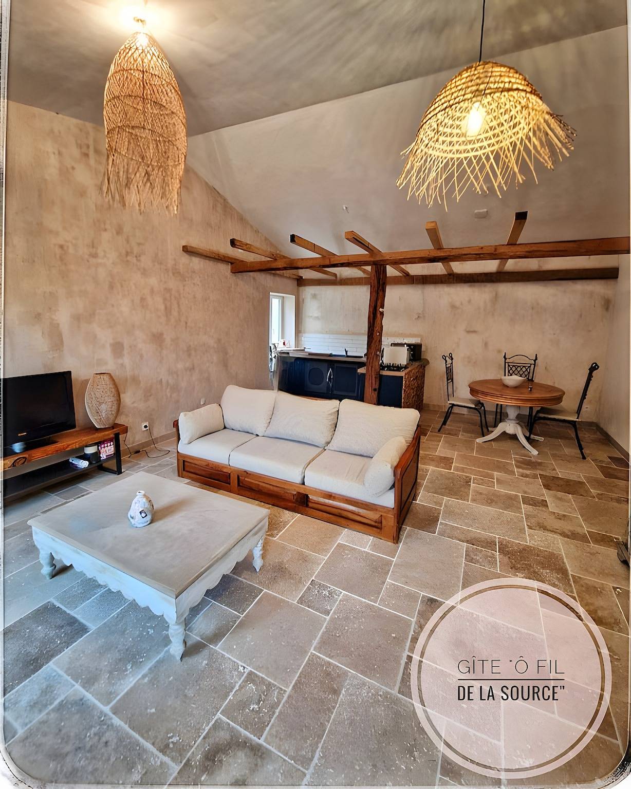 Holiday Home "Ô Fil De La Source" with Mountain View and Private Garden in La Roche-sur-Grane, Die region