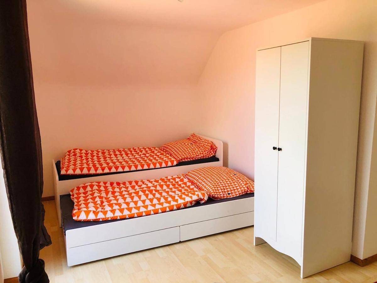 Ganze Wohnung, Three-Bedroom Apartment in Mackenbach (Kaiserslautern), Saar-Nahe-Bergland