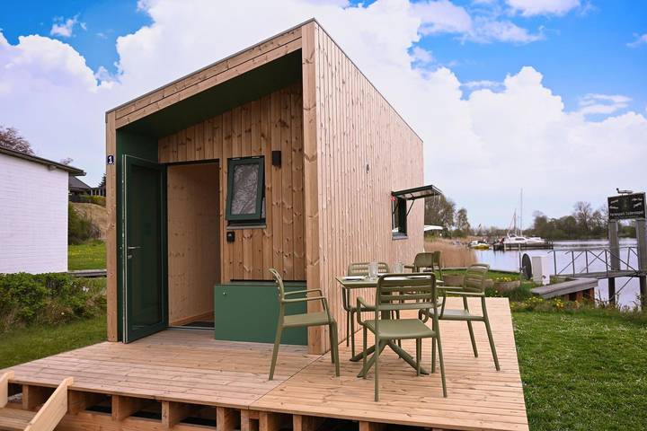 Ferienhaus für 4 Personen, mit Sauna und Ausblick sowie Terrasse in Süderstapel
