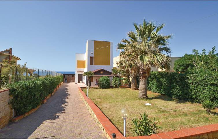 Vacation rental for 12 people in Palermo Province