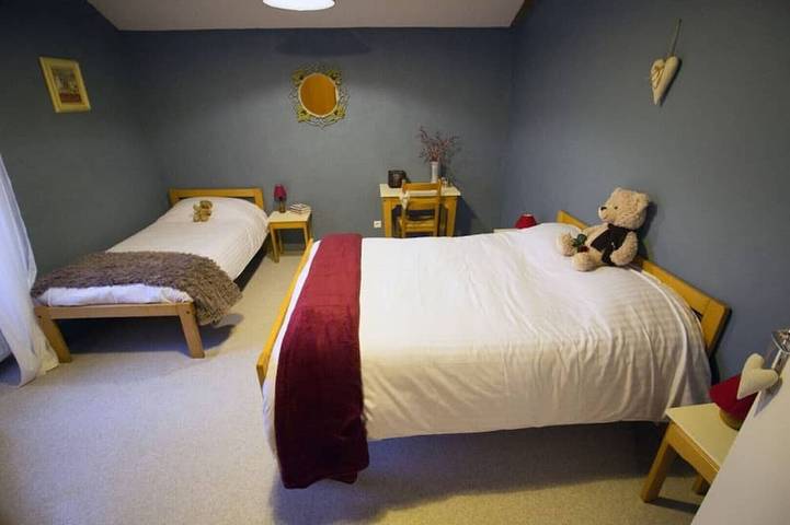 Gîte pour 40 personnes, avec piscine ainsi que balcon et jardin à Availles-Limouzine - 3