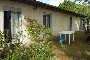 Gîte pour 5 personnes, avec jardin, animaux acceptés à Vensac
