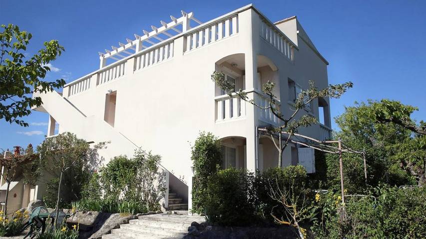Gîte pour 4 personnes, avec jardin et vue à Allègre-les-Fumades - 4