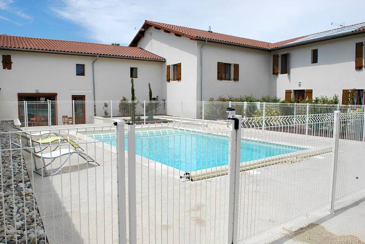 Chambre d’hôte pour 5 personnes, avec piscine et jardin dans l' Isère - 3