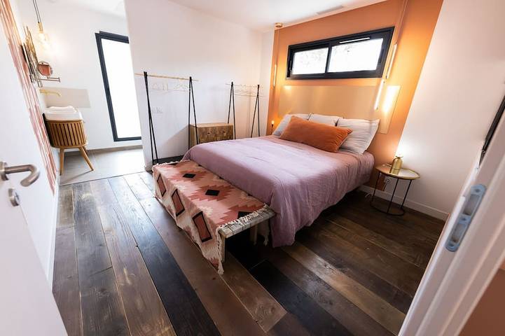 Location de vacances pour 3 personnes, avec jardin et piscine à Mollégès - 2