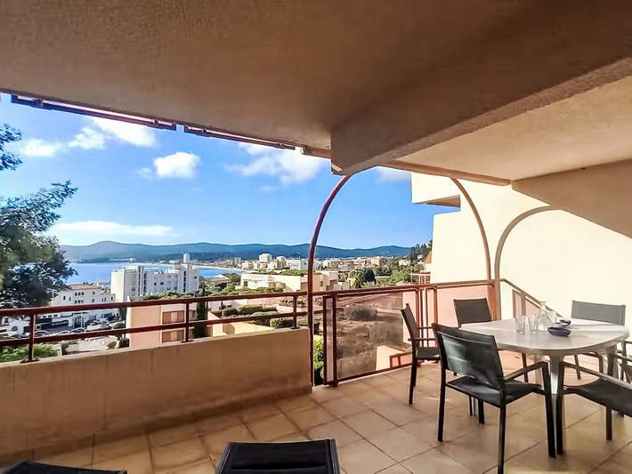 Vakantieappartement voor 6 personen, met terras in Le Lavandou