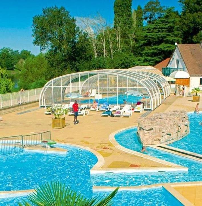 Location de vacances pour 6 personnes, avec piscine à Trogues