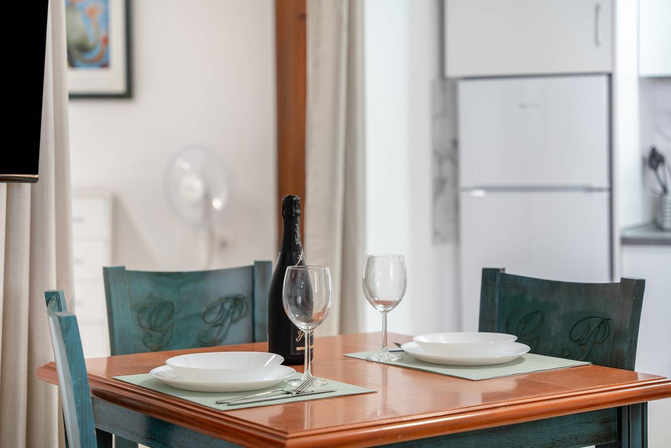 Geheel appartement, Vakantie 'Las Flores 1D' met gedeeld zwembad en Wi-Fi in San Eugenio Alto, Adeje
