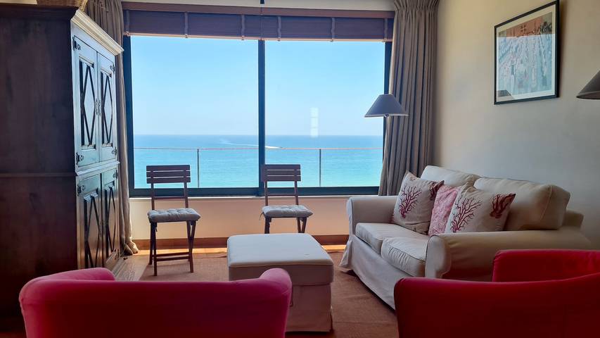 Albufeira Beach Cliffs House by Rentals in Algarve in Albufeira e Olhos de Água, Faro Distrikt