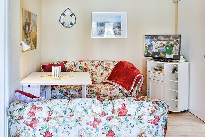 Ferienhaus für 2 Personen, mit Terrasse und Garten in Born a. Darß - 2