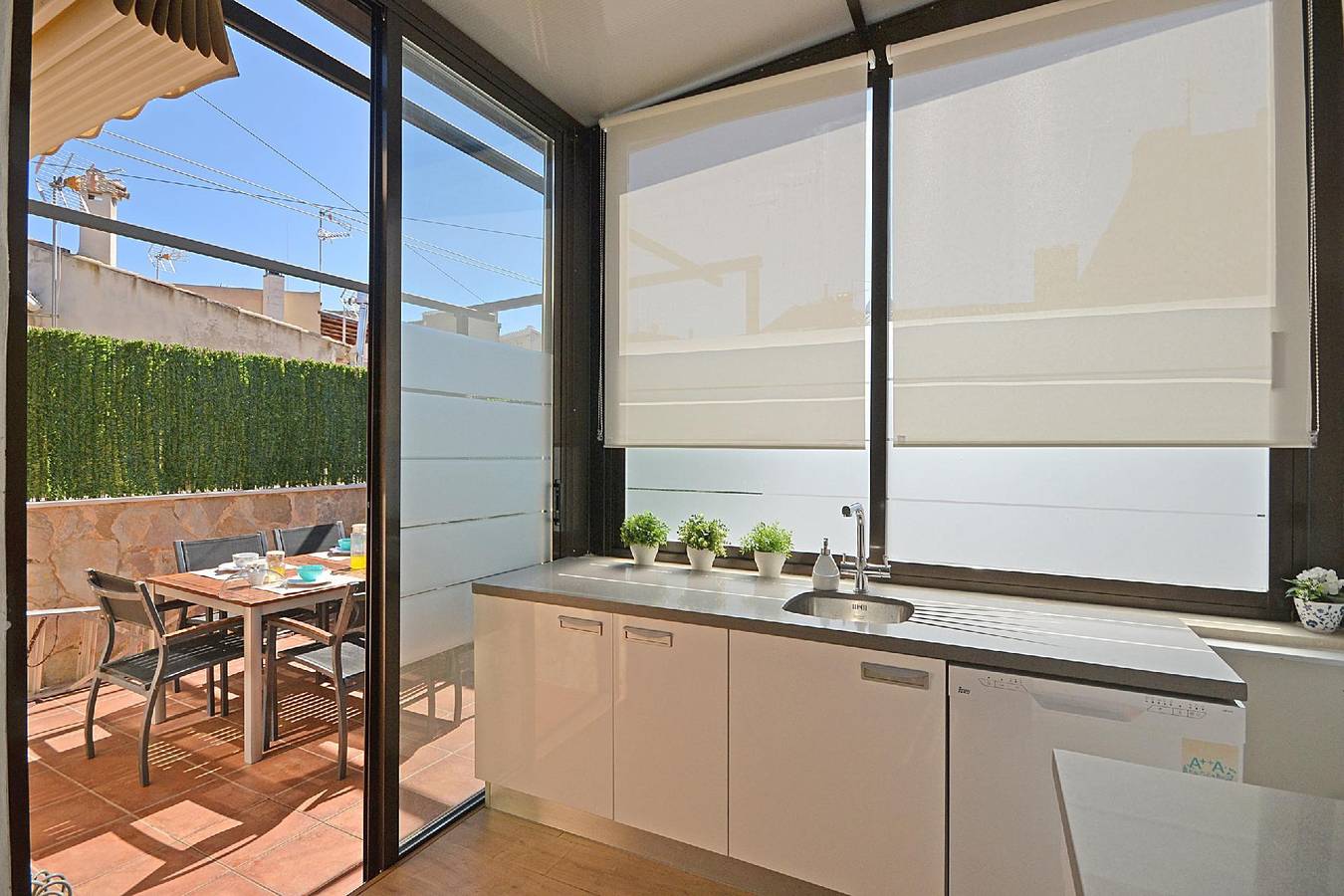 Holiday home for 5 people with terrace in Alcudia Old Town, Alcúdia