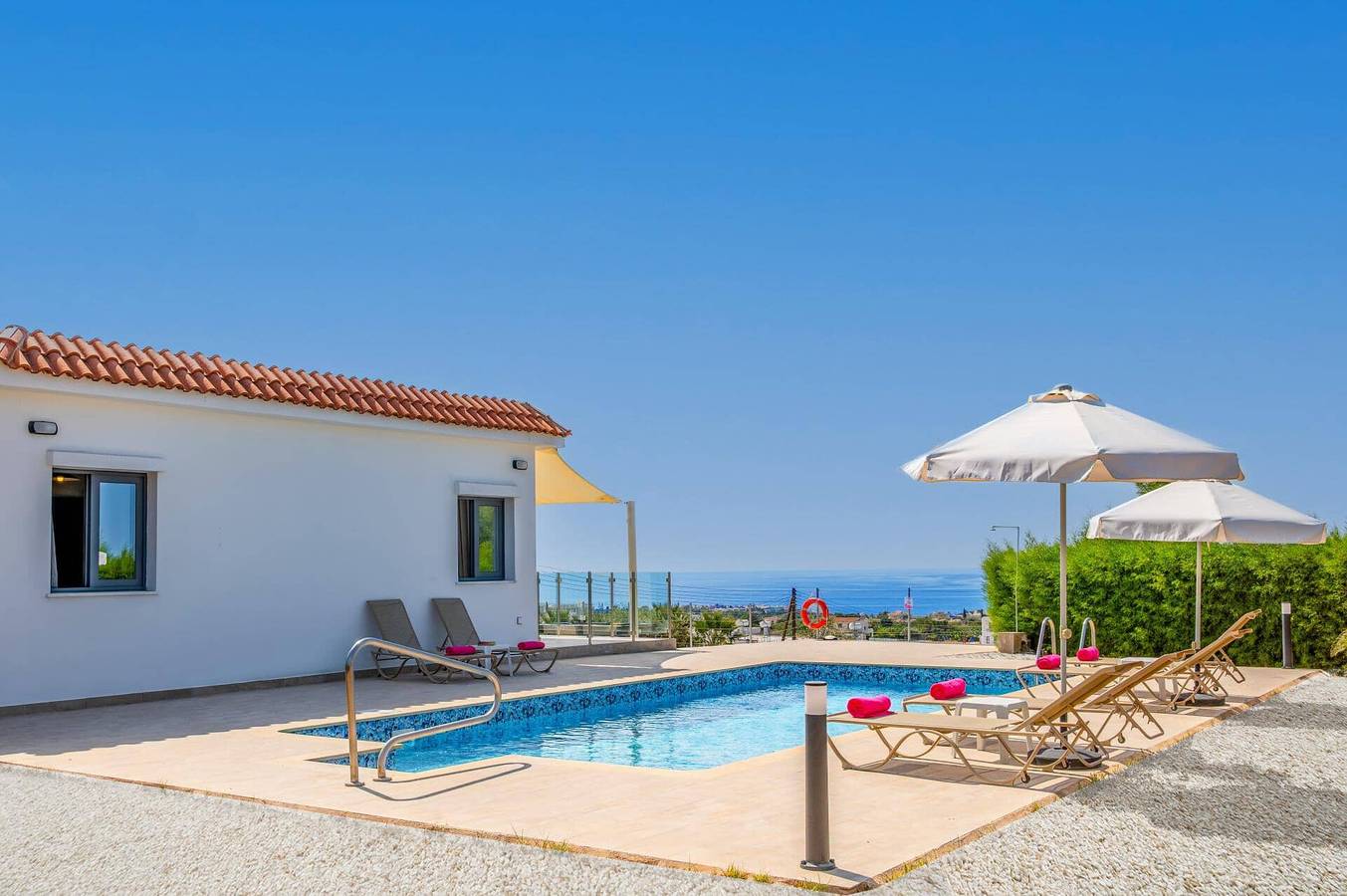 Villa Rhea by Villa Plus in Peyia, Südzypern