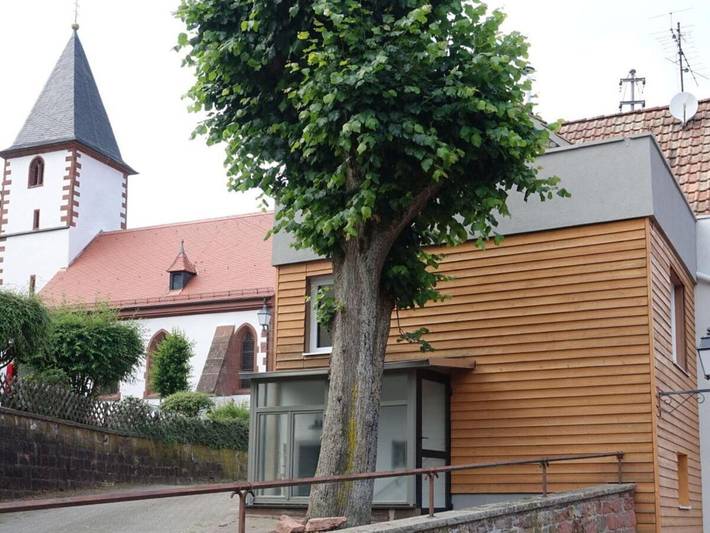 Gîte pour 6 personnes, avec terrasse à Dernbach