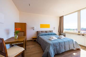 Bed And Breakfast for 2 Guests in Naples, Tyrrhenian Coast Campania, Picture 2