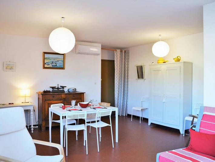 Gîte pour 4 personnes, avec piscine dans Plage de l'Anglade - 2