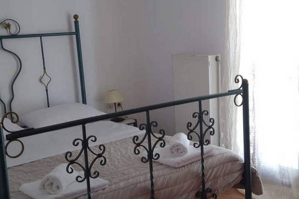 Suite 40M2,,,With Hug Terrage 40Mm For Sand Beach in Vari (Syros), Syros