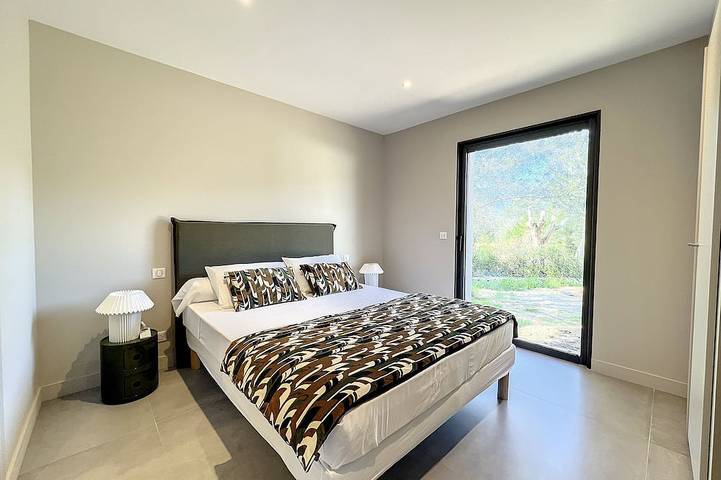 Location de vacances pour 6 personnes, avec jardin et terrasse à Sotta - 4