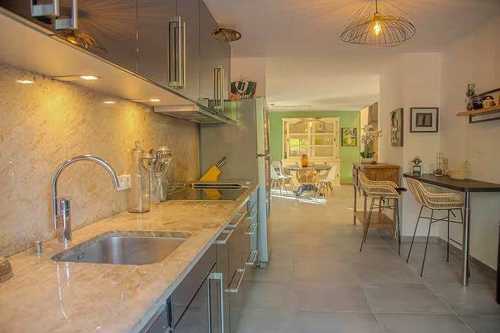 Forest house at the foot of Sainte-Victoire in Fuveau, Mediterranean Coast (France)