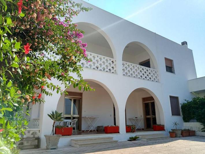 Ferienwohnung für 4 Personen, mit Ausblick und Garten, kinderfreundlich in Torre Vado