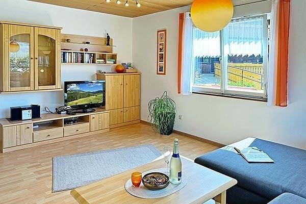 Ferienwohnung für 4 Personen, mit Garten und Ausblick in Fröhnd - 3