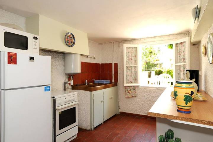 Gîte pour 4 personnes, avec terrasse à Sainte-Marie-la-Mer - 4