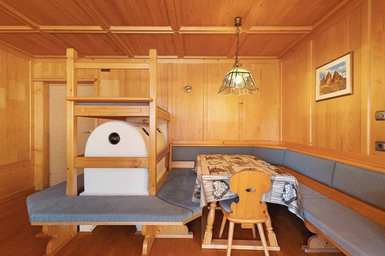Ganze Wohnung, Ferienwohnung 'Appartement Fischnaller Vals' mit Bergblick, Gemeinschaftsterrasse und Wi-Fi in Valles, Mühlbach