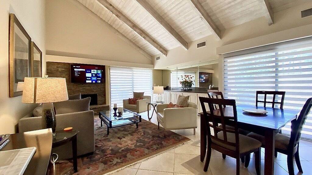 Ganze Wohnung, Sophisticated & Chic: Gut ausgestattete 1-Zimmer-Wohnung, private Terrassen, Ansichten ~ verwaltet von Greenday! in Rancho Mirage, Coachella Valley