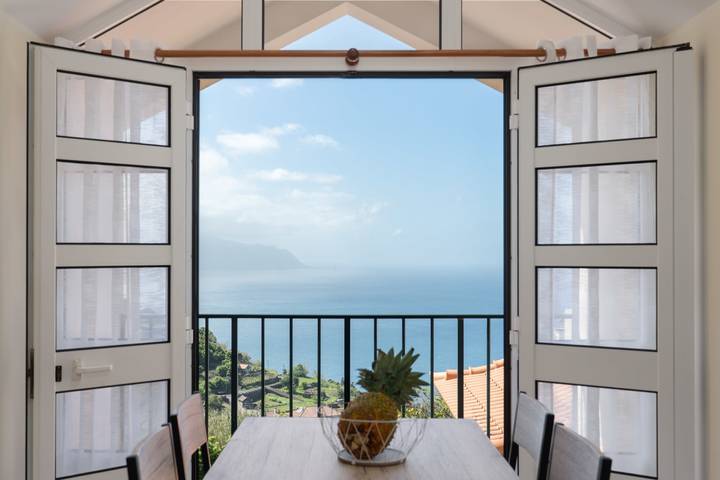 Ferienhaus für 9 Personen, mit Balkon und Terrasse