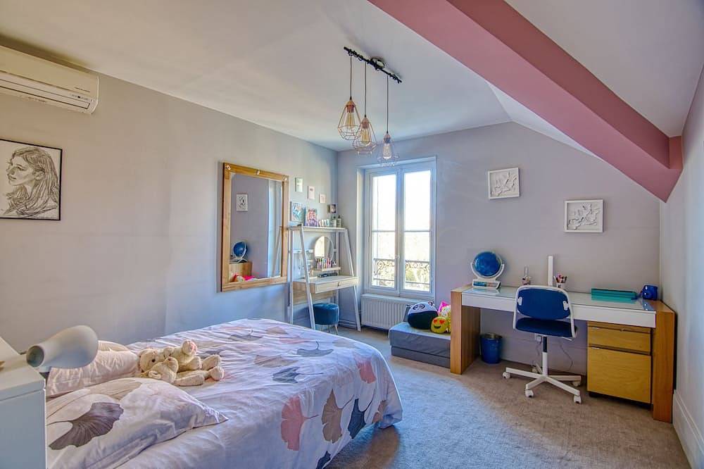 Sumptuous villa in the heart of the Princess Park in Le Vésinet, Yvelines