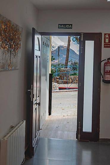 Aparthotel para 14 personas, con piscina en Sierra Mágina - 4