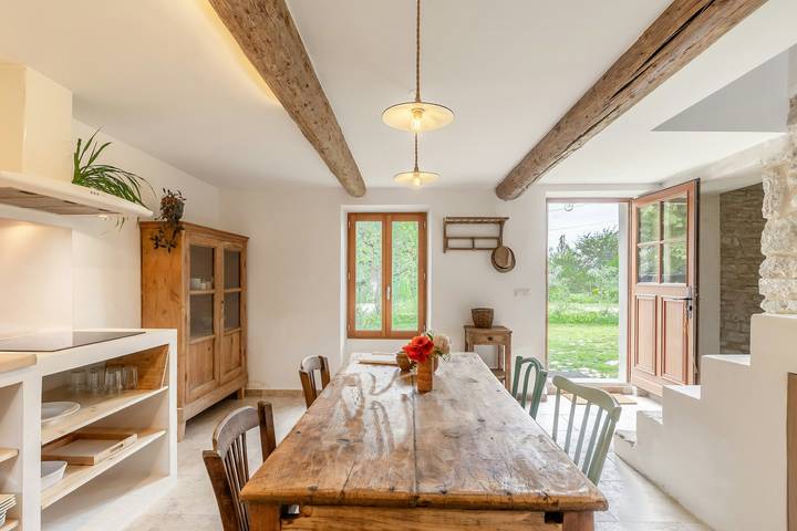 Haus mit Privatstrand an der Sorgue in L'Isle-sur-la-Sorgue, Vaucluse