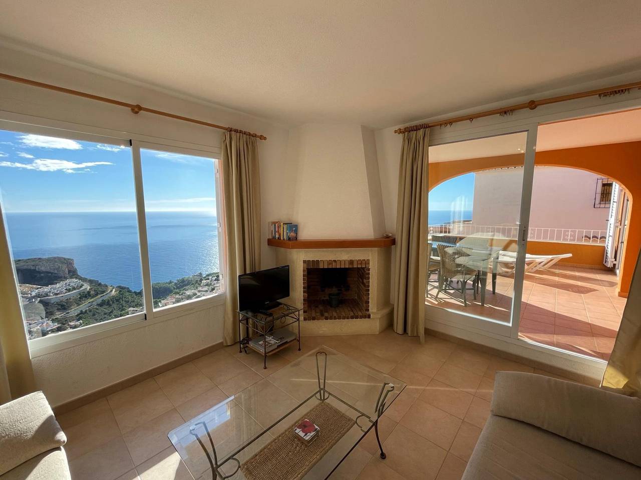 Appartement entier, Penthouse à Benitachell avec Piscine Commune 2 Chambres in Poble Nou de Benitatxell, Costa Blanca